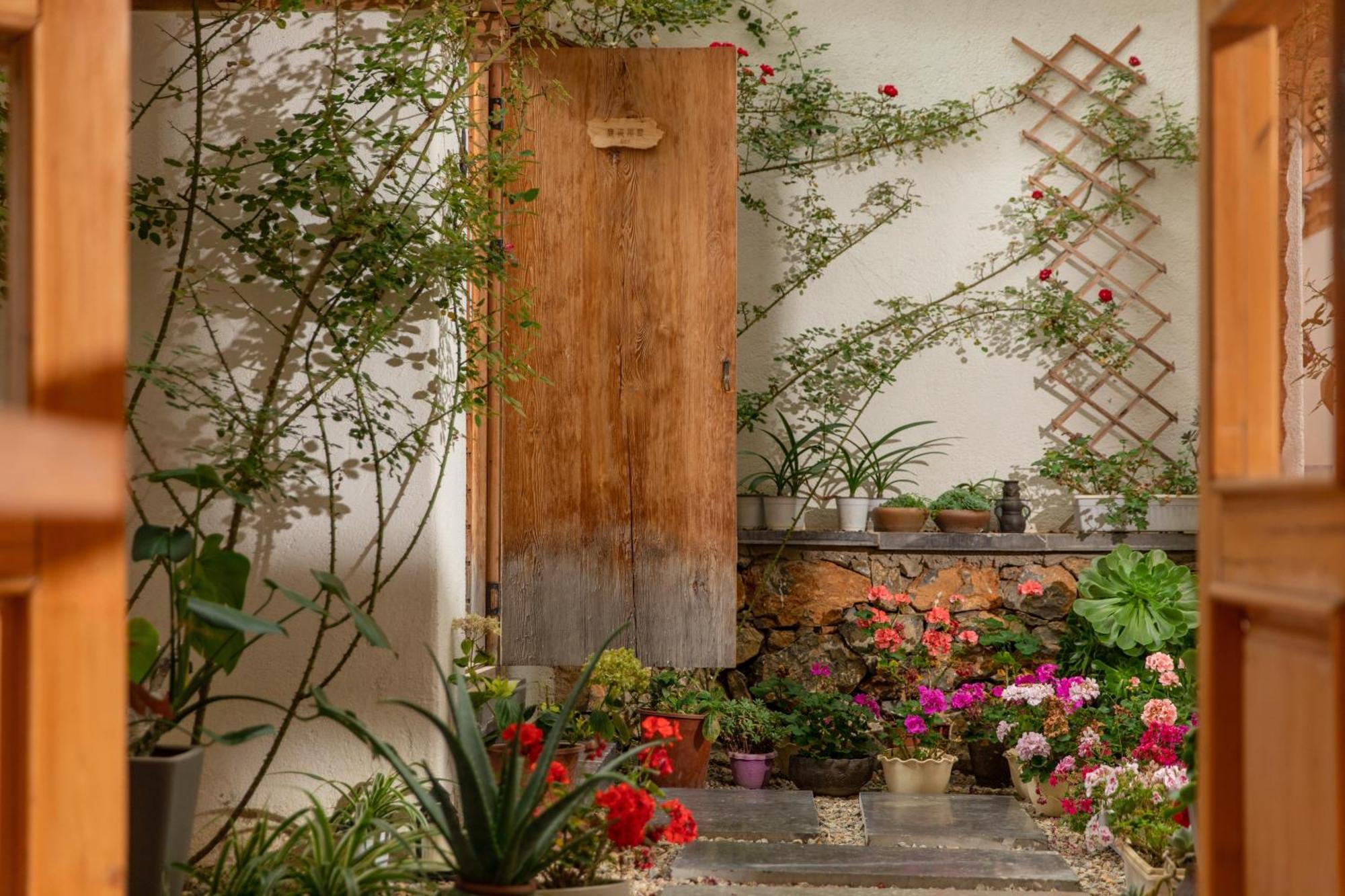 Courtyard Shangri-La 藏舍小院 מראה חיצוני תמונה